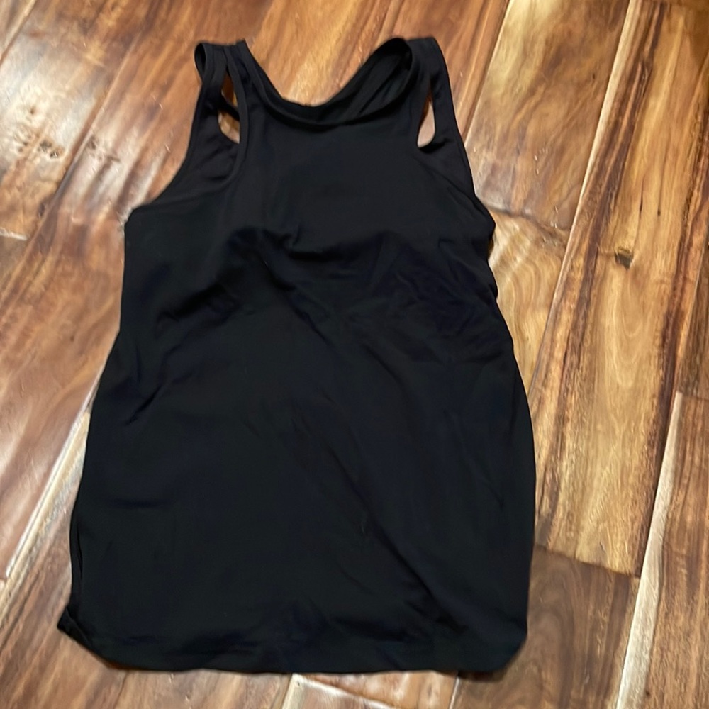 Lululemon tank with built in bra- size 8